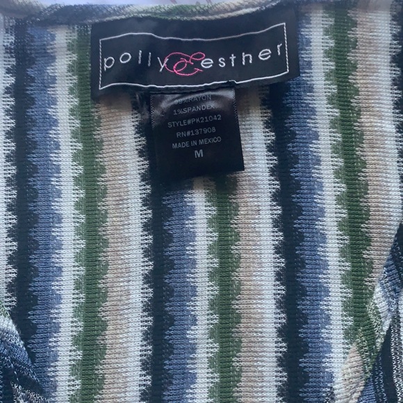 Striped crop top with bell sleeves. SUPER CUTE! - Picture 2 of 4